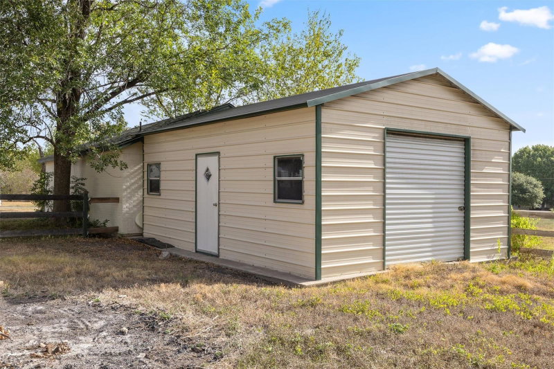 Property photo 32