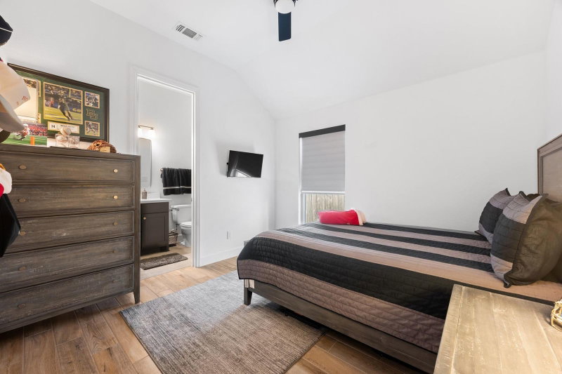 Property photo 25