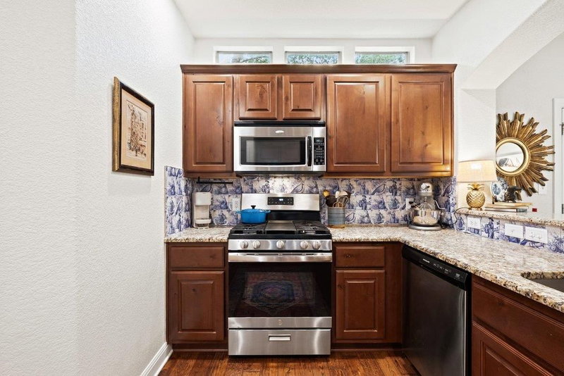 Property photo 8