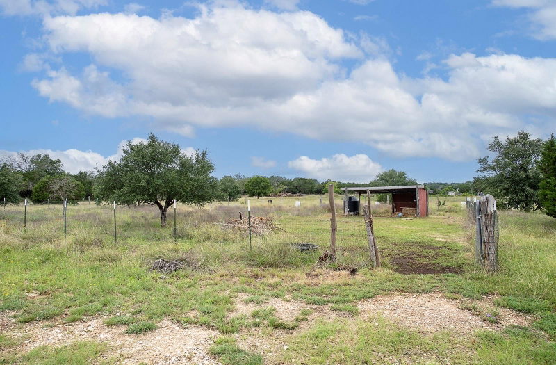Property photo 35