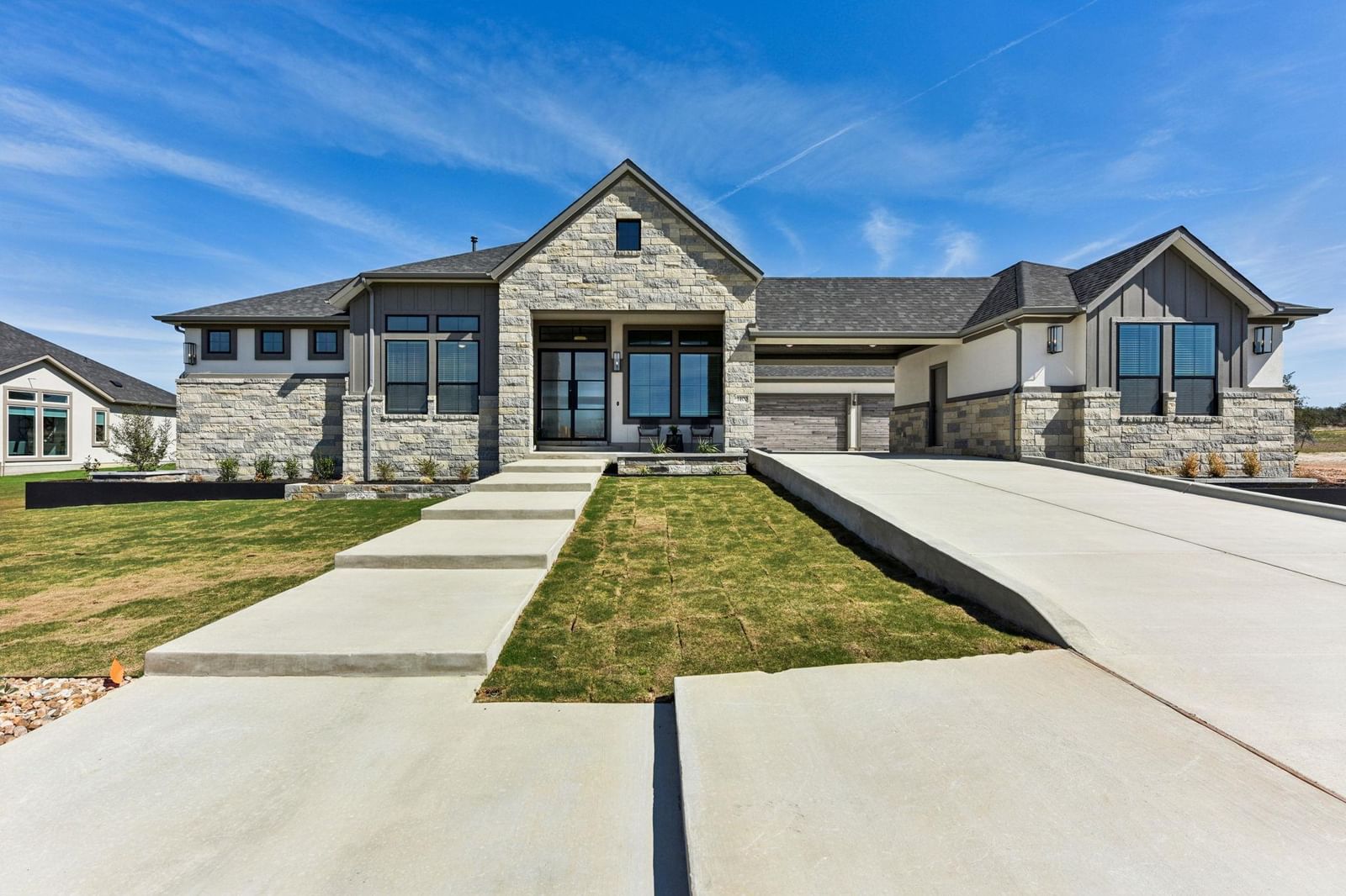 108 Ruffin CIR - Photo 1