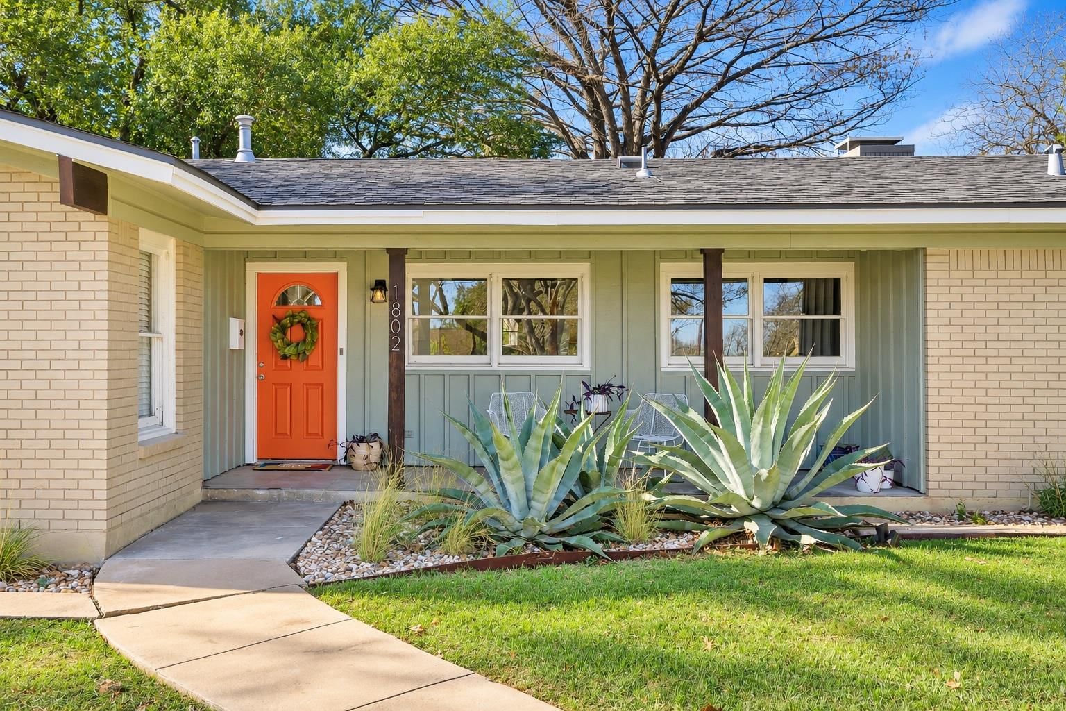 1802 Hutto RD - Photo 1