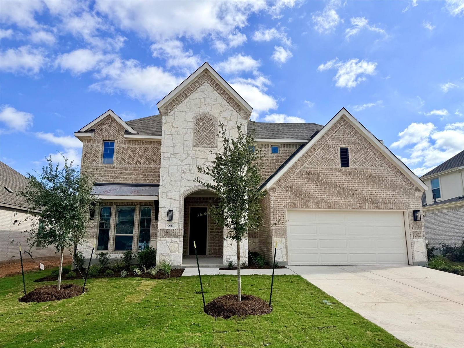 908 SUNNY RIDGE DR - Photo 1