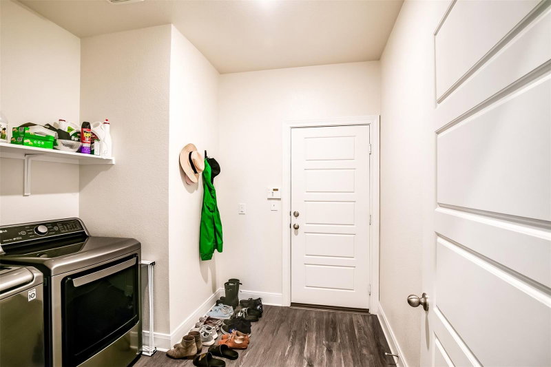 Property photo 30