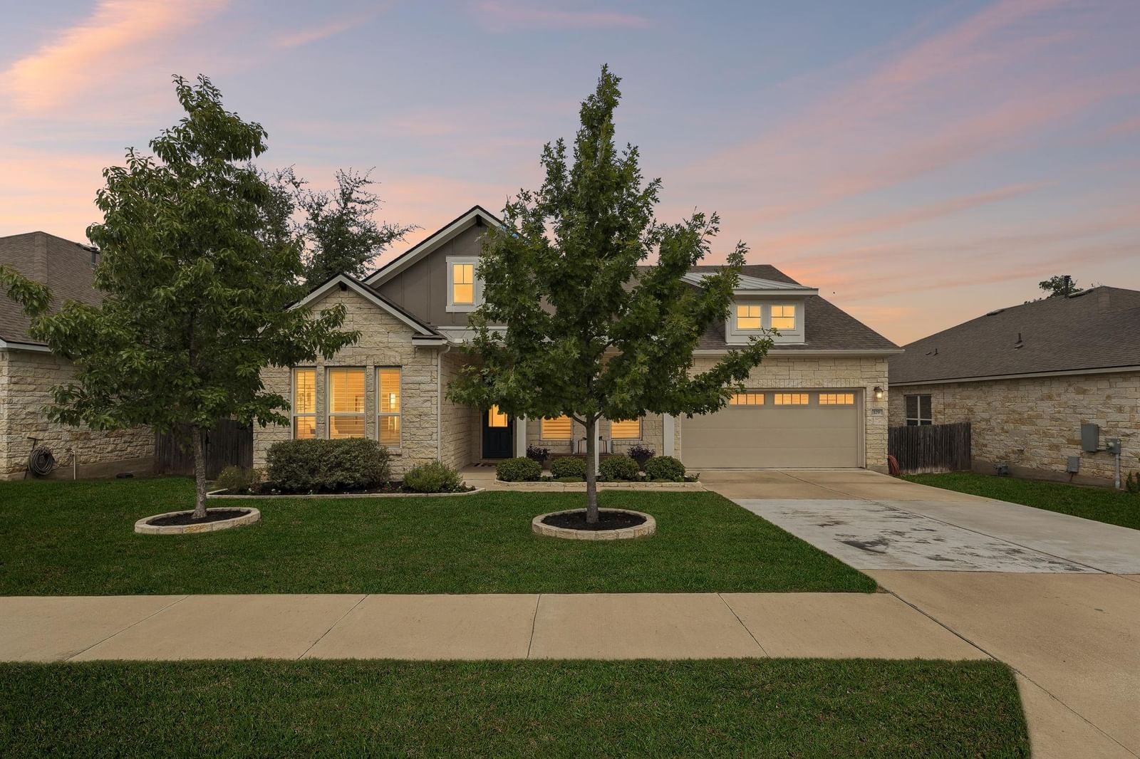129 Ridgeview CT - Photo 1