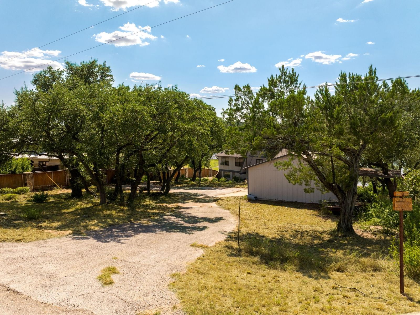 19625 Lakehurst LOOP - Photo 1