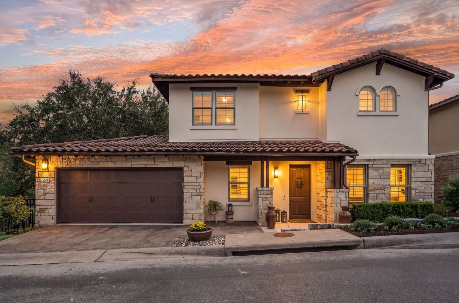 15109 Falconhead Grove LOOP - Photo 1