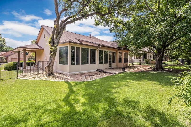 Property photo 24