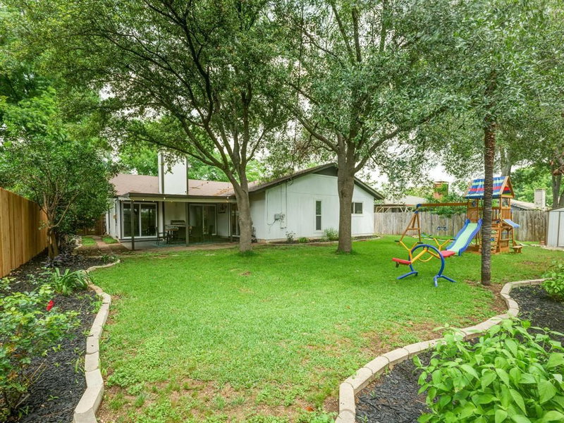 Property photo 32