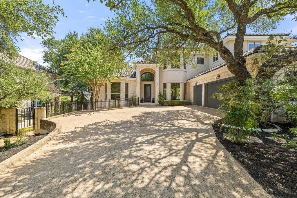 5 Tiburon CT, The Hills, TX, 78738