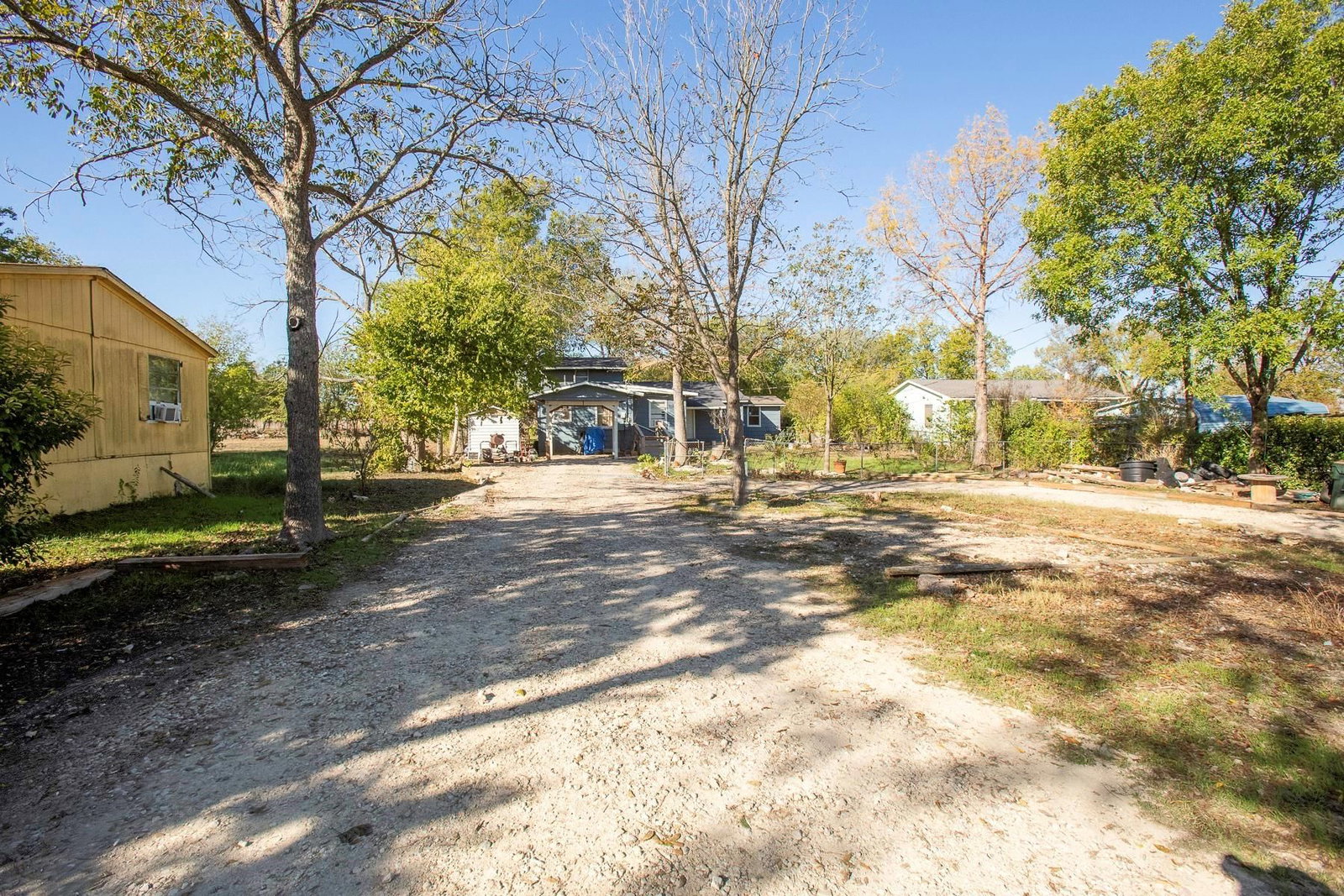 162 Mendoza LN - Photo 1
