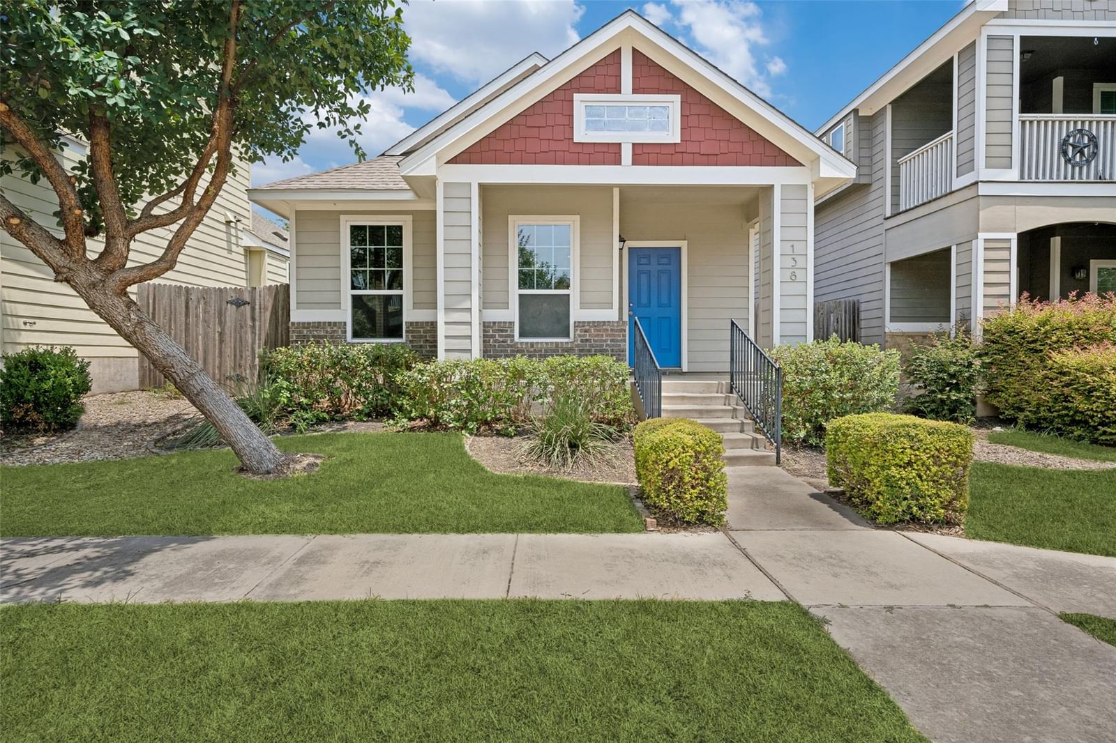 138 Wainscot Oak WAY - Photo 1