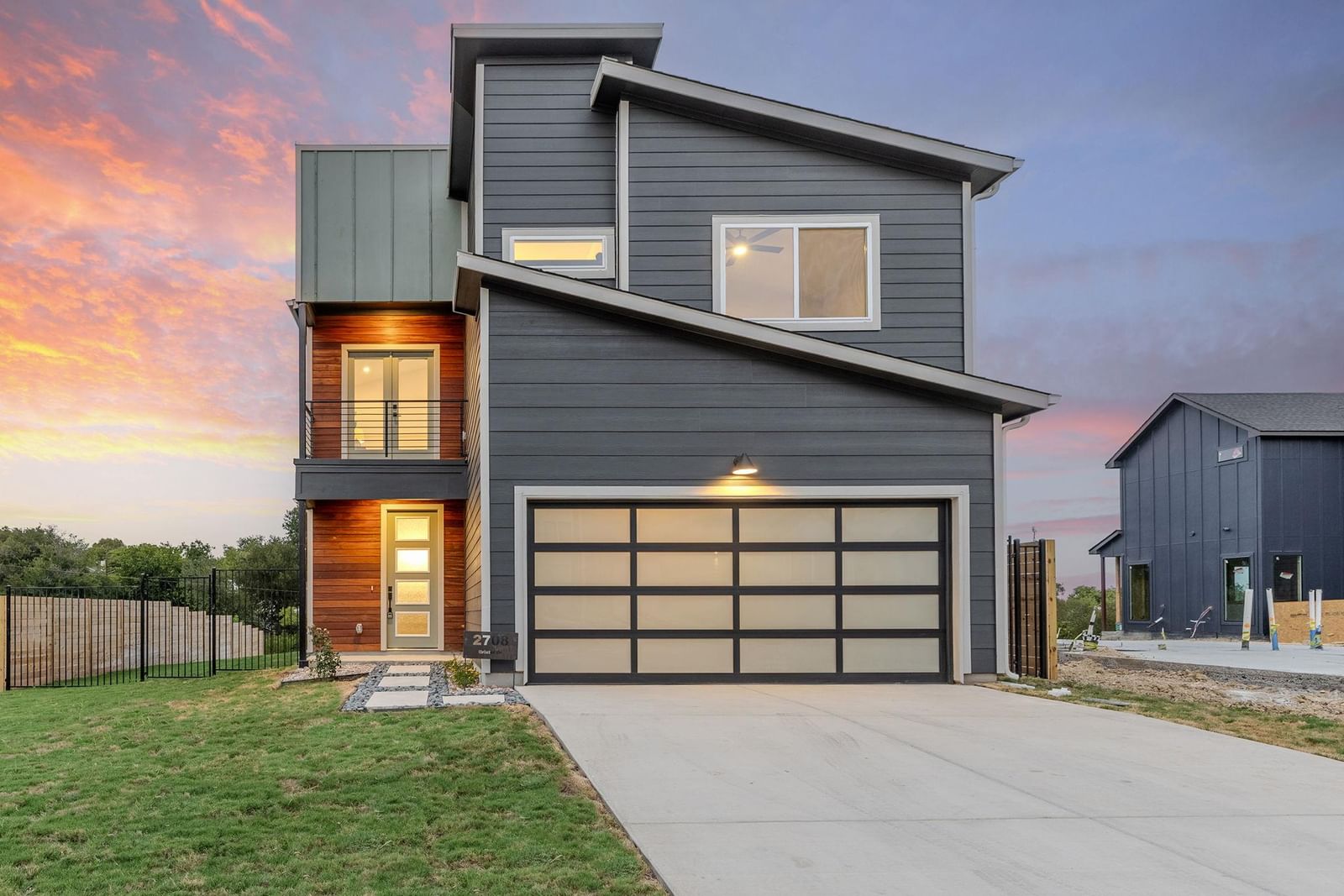 2708 Bristol DR - Photo 1