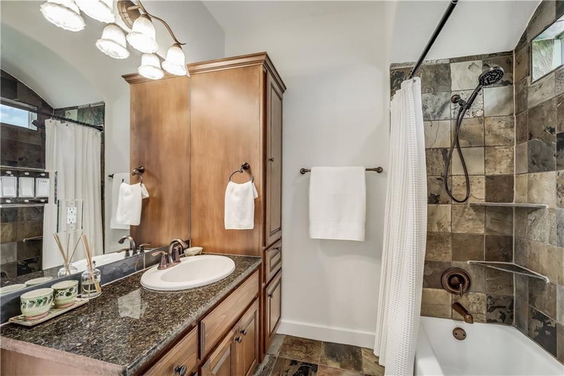 Property photo 28