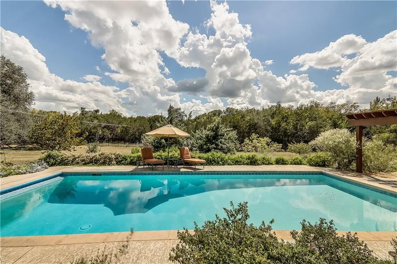 Property photo 32