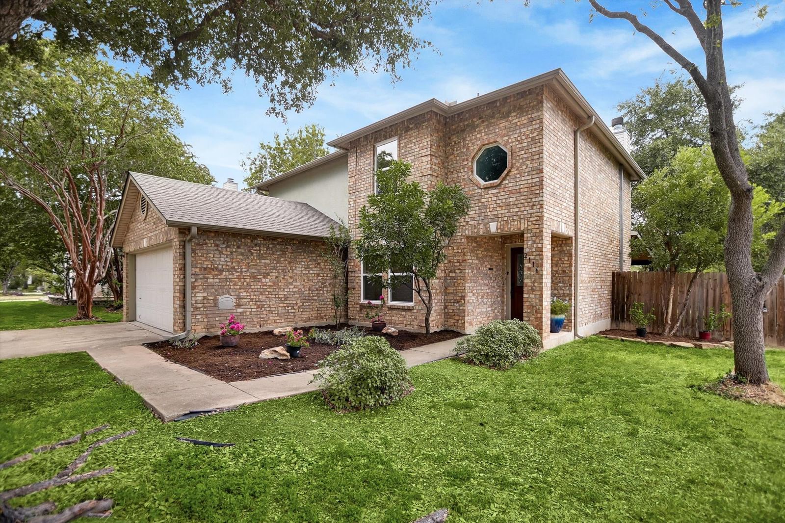 2116 Milan DR - Photo 1