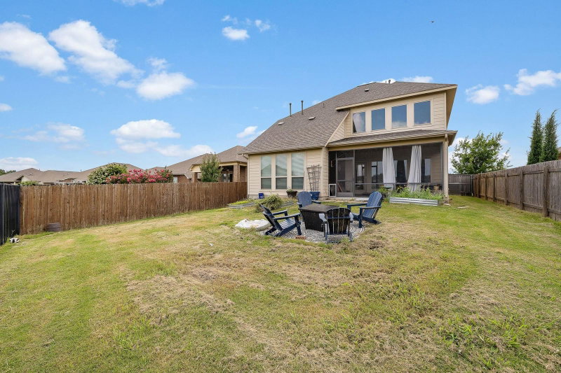 Property photo 32