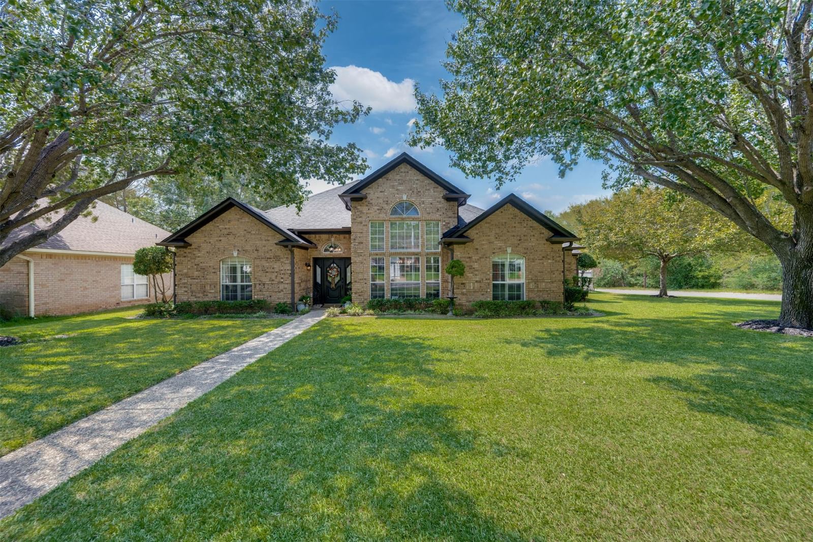 1318 Spring Branch DR - Photo 1