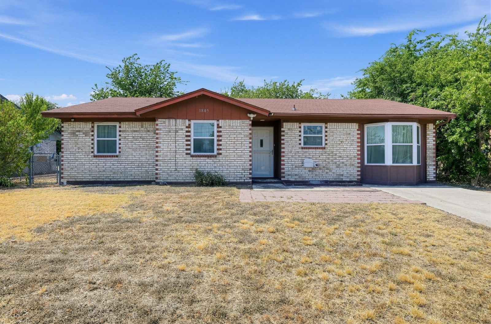 1805 Hammond DR - Photo 1