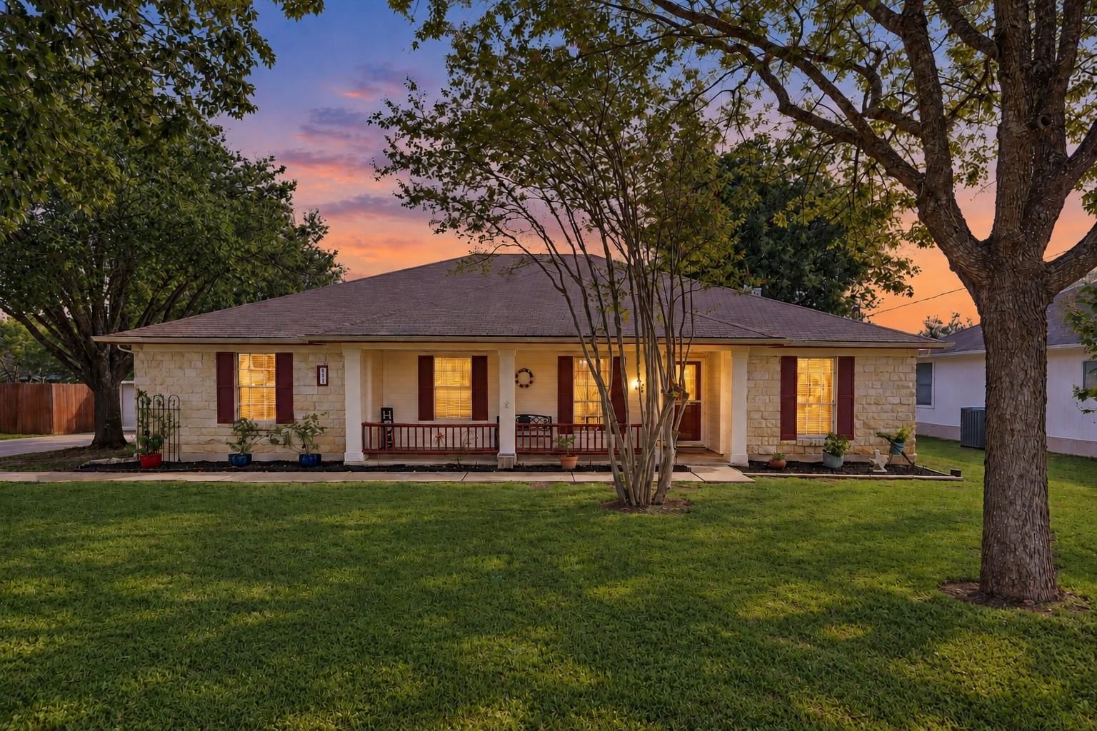 510 Maybrook DR - Photo 1