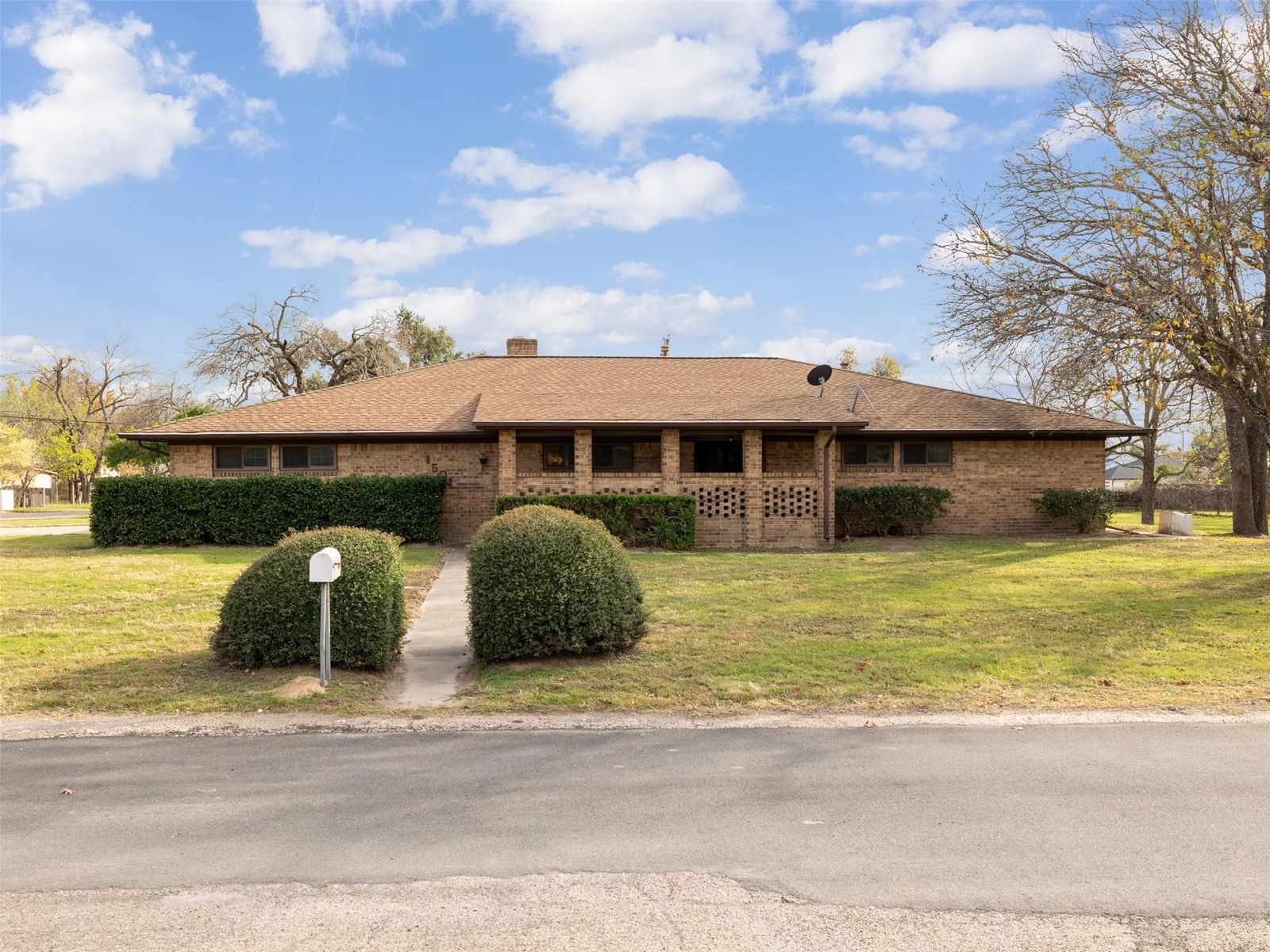 1501 Okelley RD - Photo 1