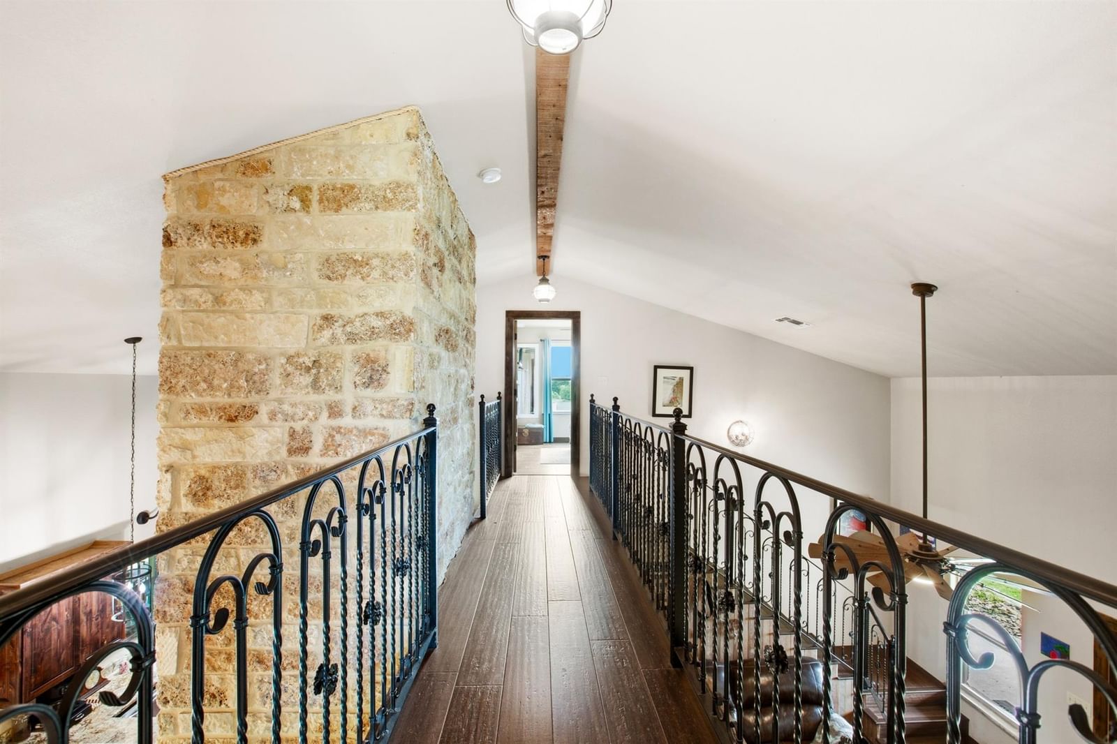 Photo 29