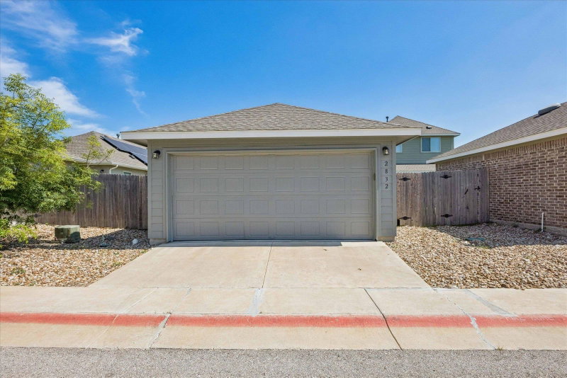 Property photo 28