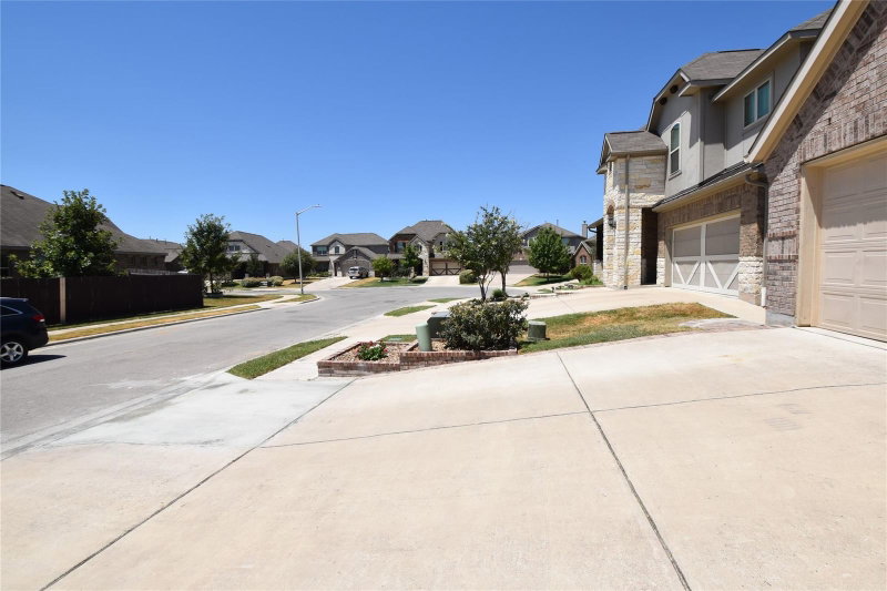 Property photo 37