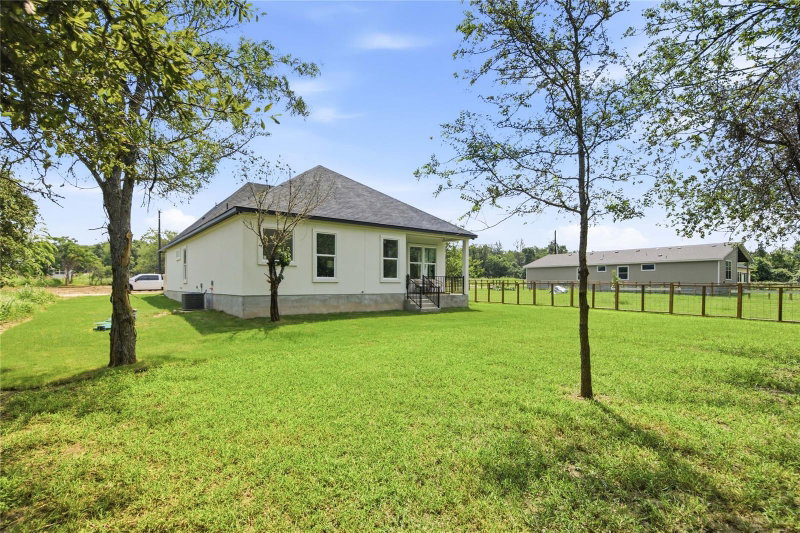 Property photo 37