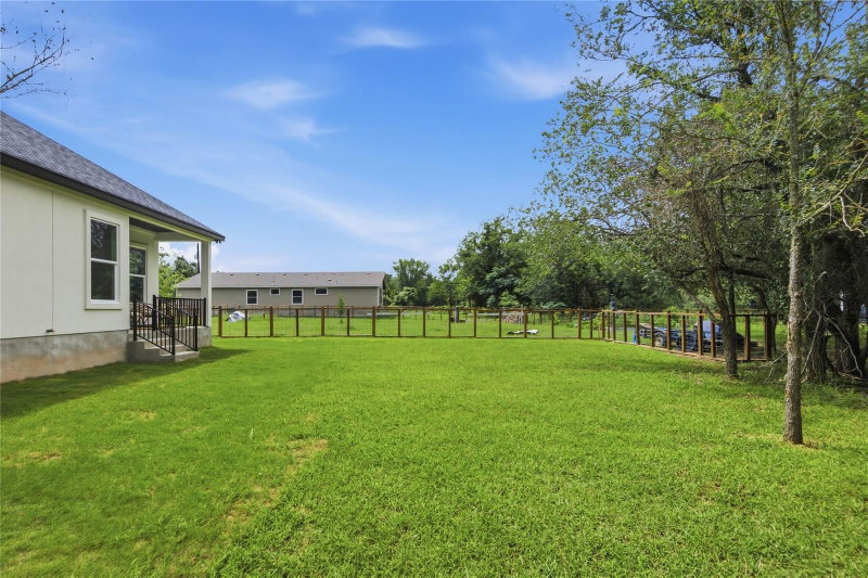 Property photo 38
