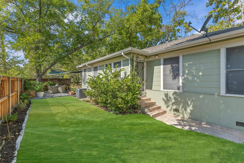 Property photo 35