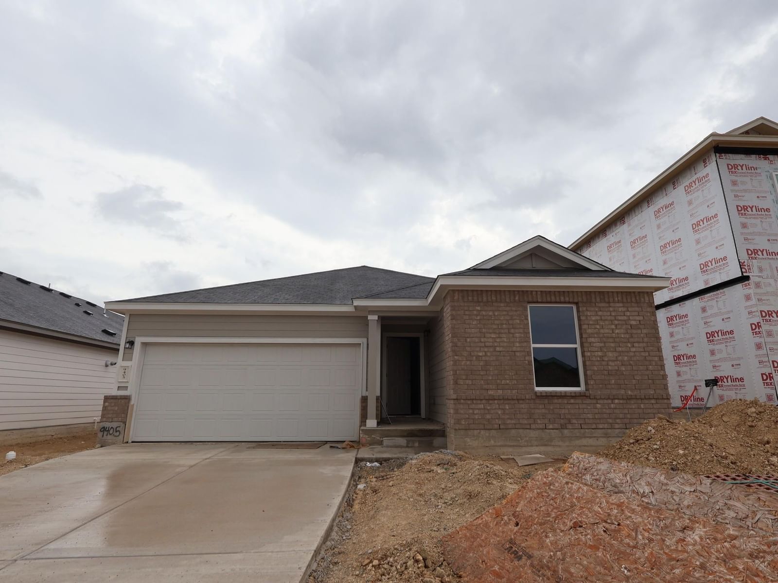 9405 Corvallis DR - Photo 1