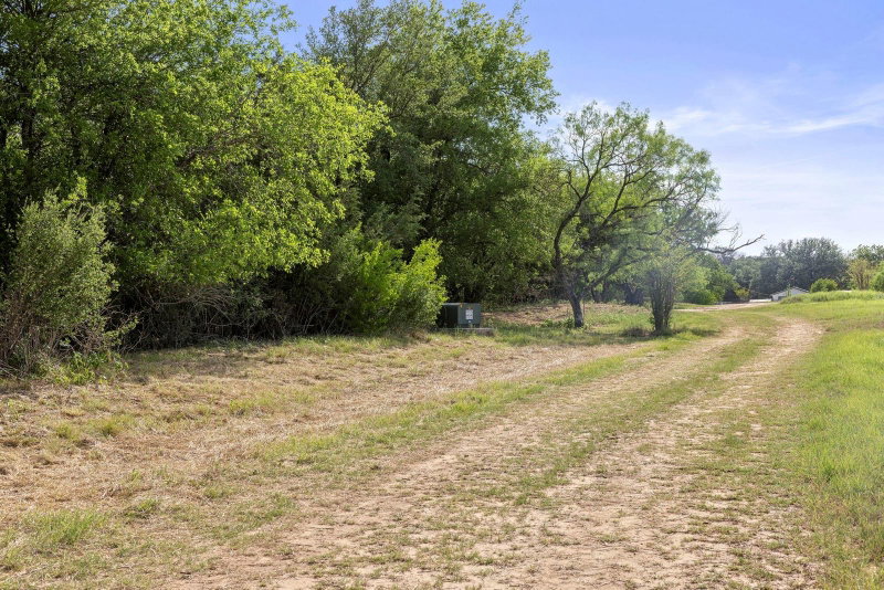 Property photo 34