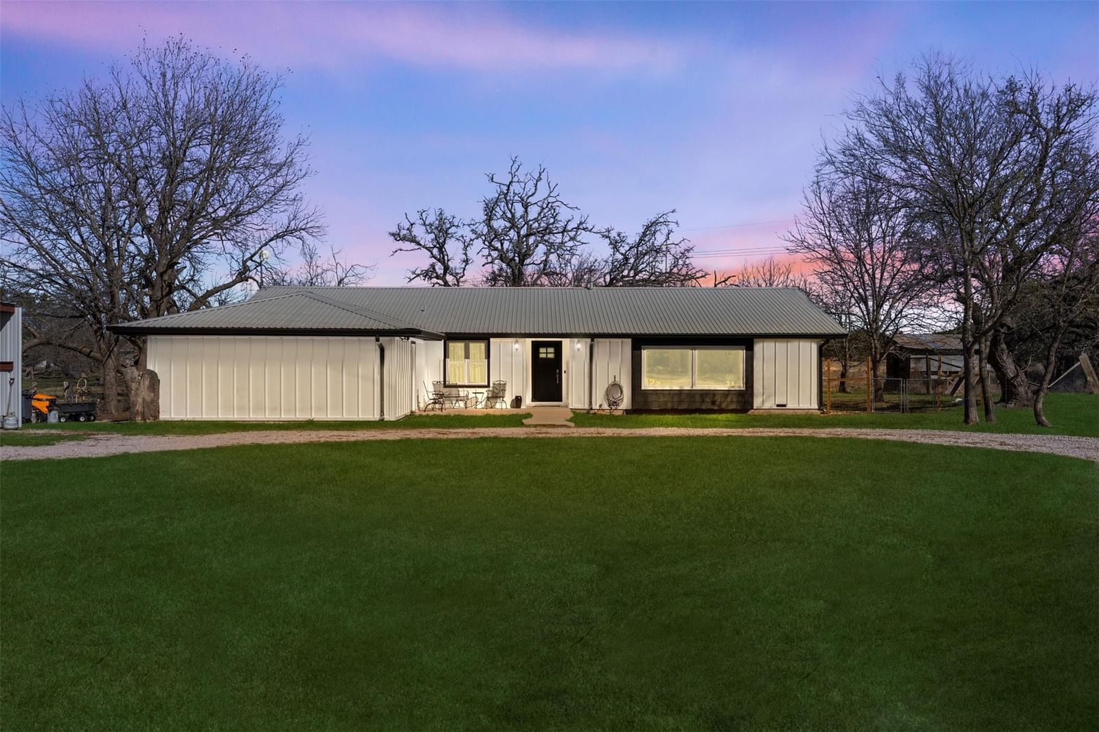 1115 County Road 2102 - Photo 1