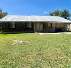 824 Larry DR - Photo 1