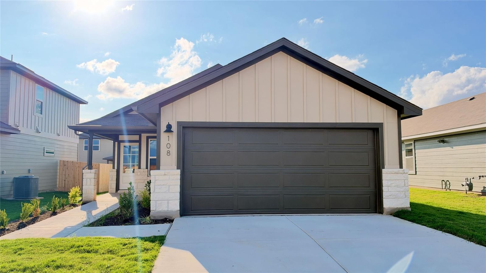 108 Wilcott DR - Photo 1