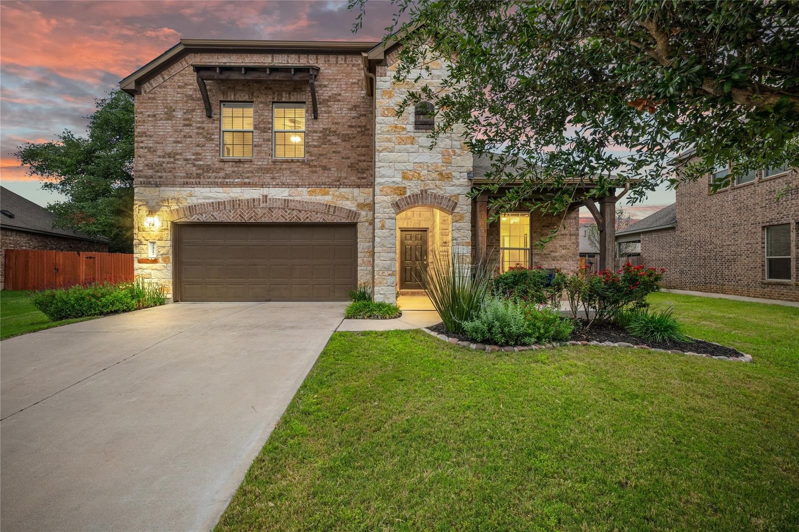 2417 Maxwell DR - Photo 1