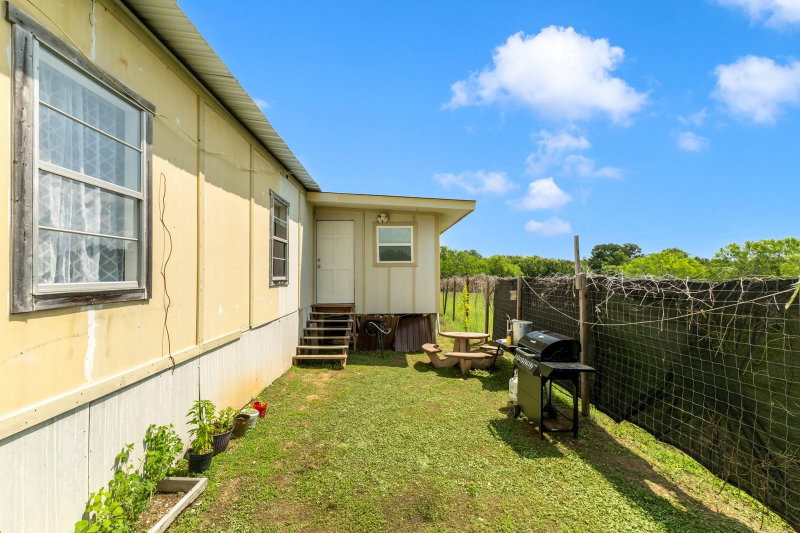Property photo 32