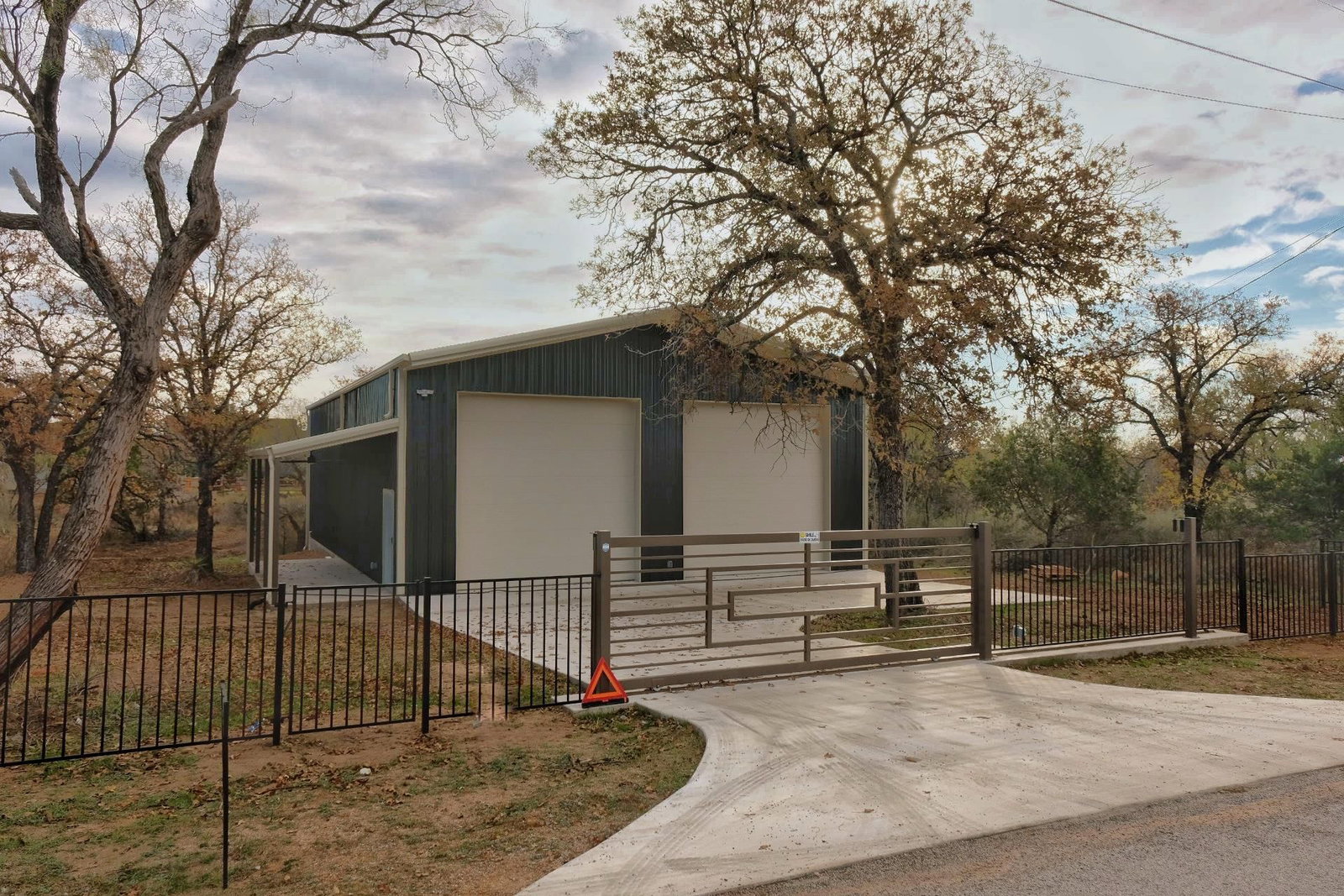 720 Link DR - Photo 1