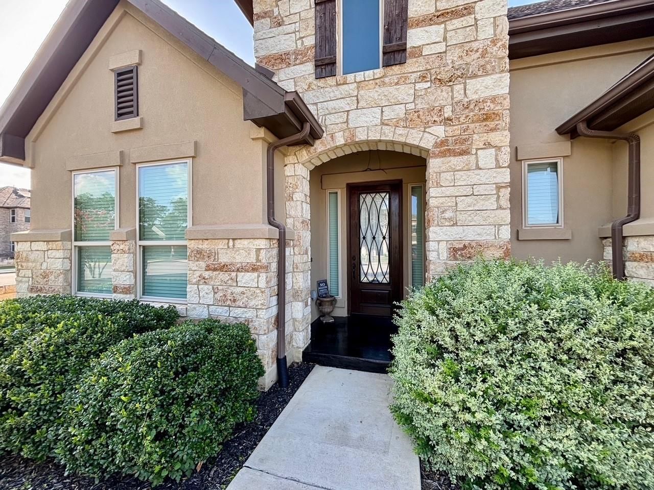 820 Desaix DR, Georgetown, TX, 78628