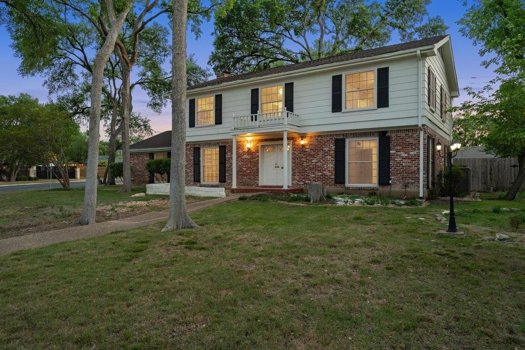 4101 Far West BLVD - Photo 1