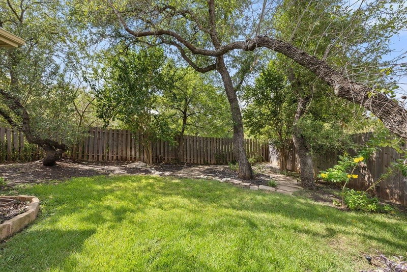 Property photo 38