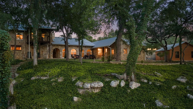 Property photo 24