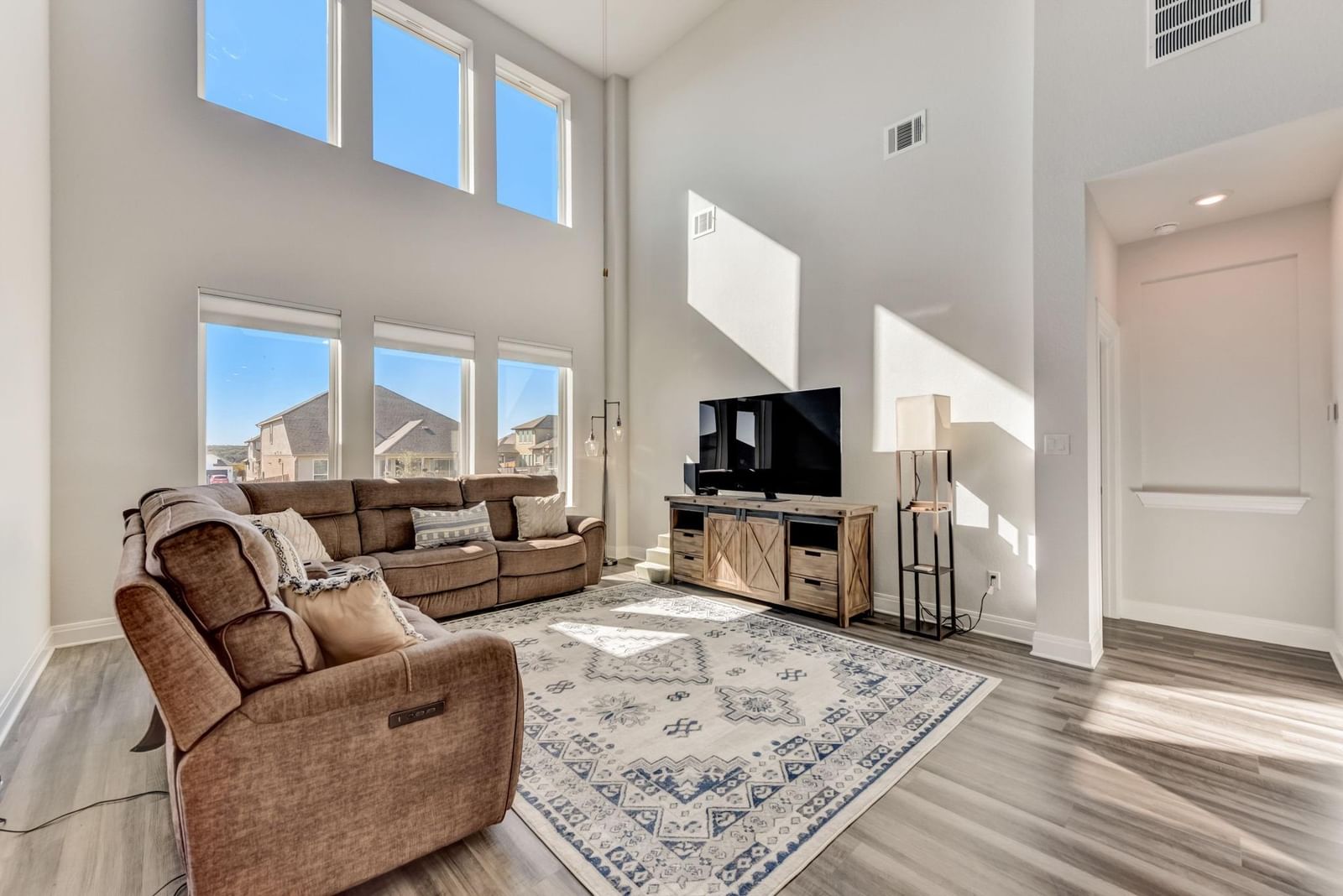 2121 Prairie Oaks DR - Photo 1