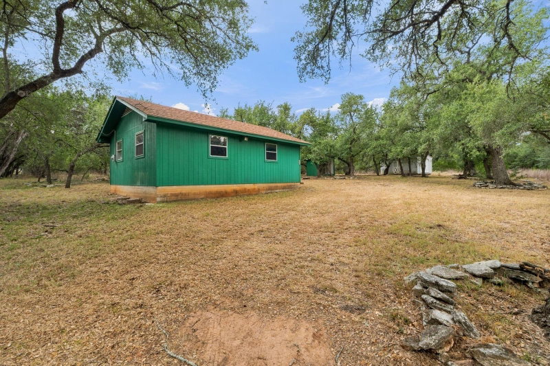 Property photo 33