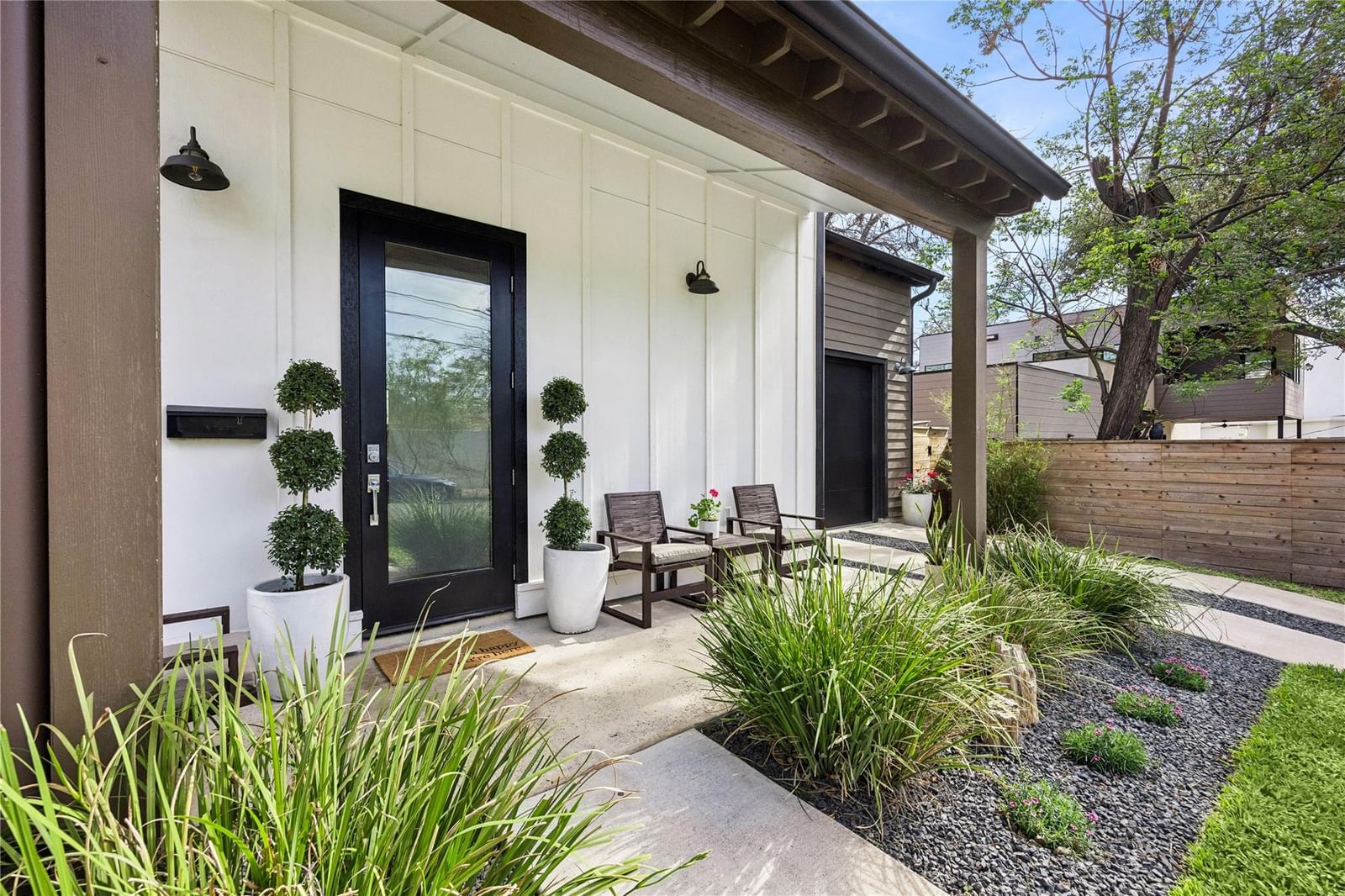 1718 Valeria ST - Photo 1
