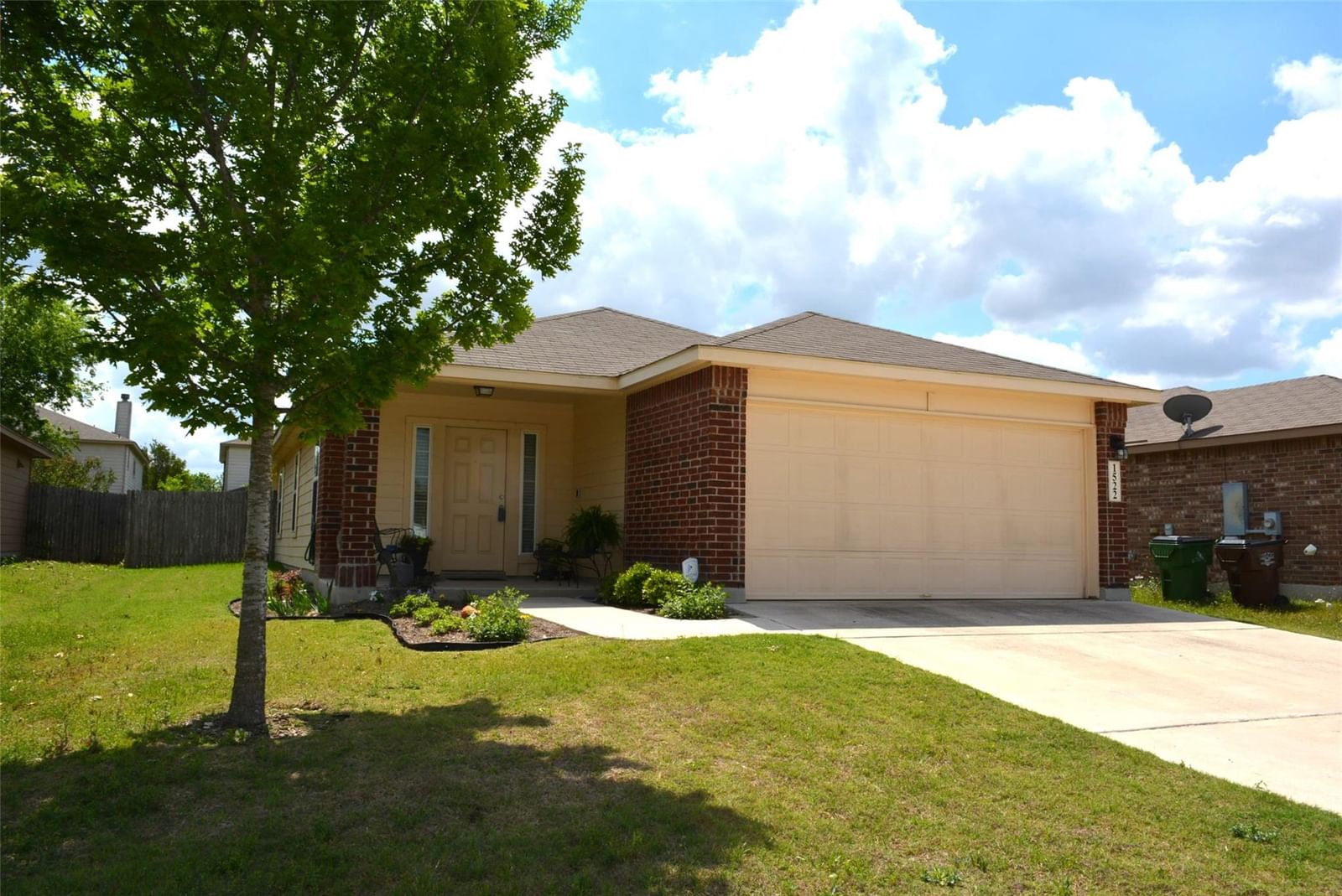 1522 Wedgewood CV - Photo 1