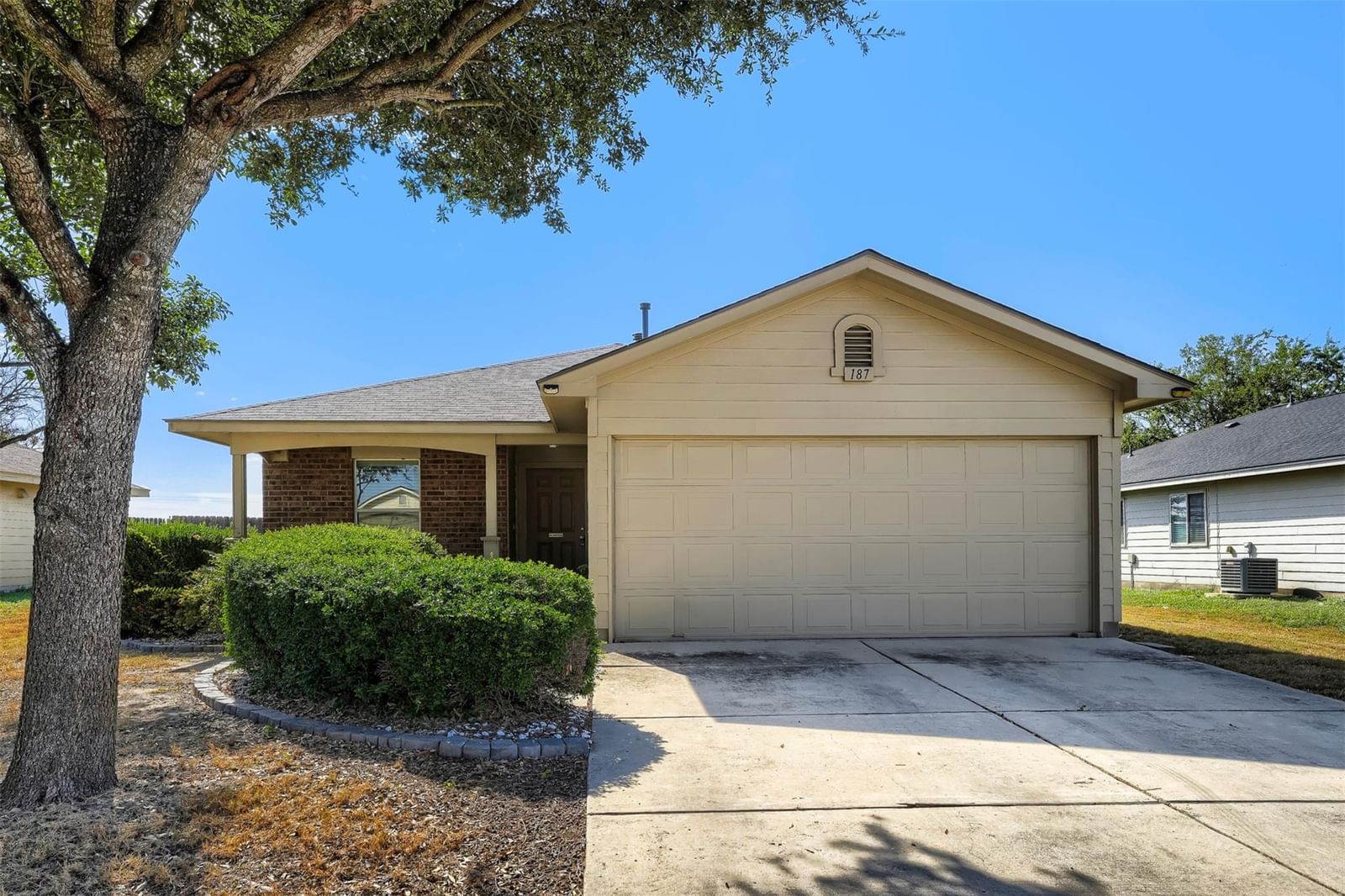 187 Ames CV - Photo 1