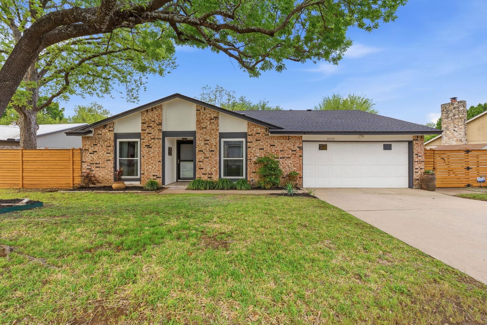 2405 Stone River DR - Photo 1