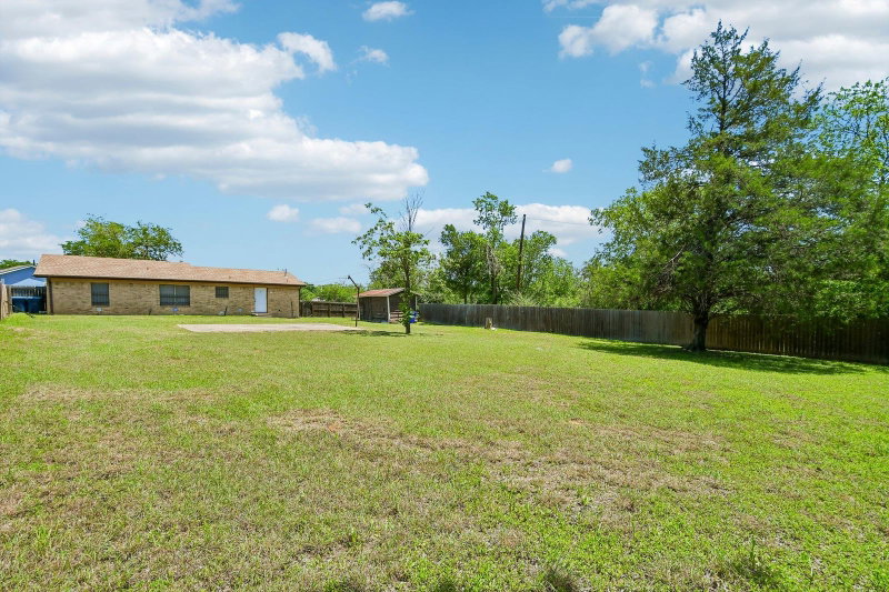 Property photo 33